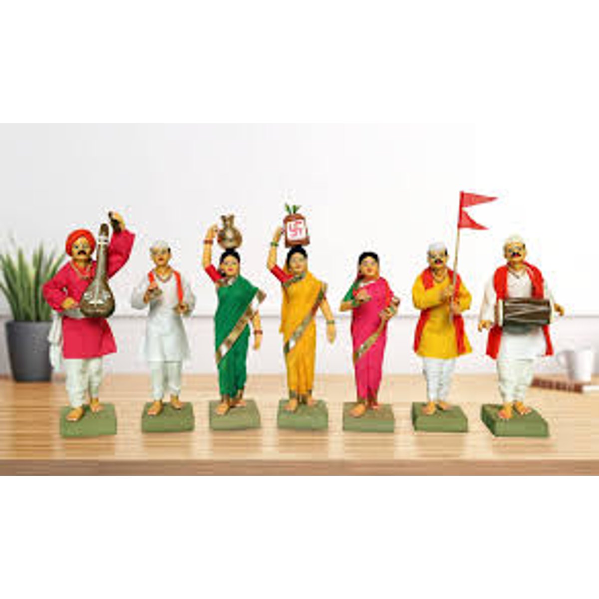 Handmade Miniature Terracotta Clay Idol -Group of Pandharpur Warkaris – Set of 7, Multi